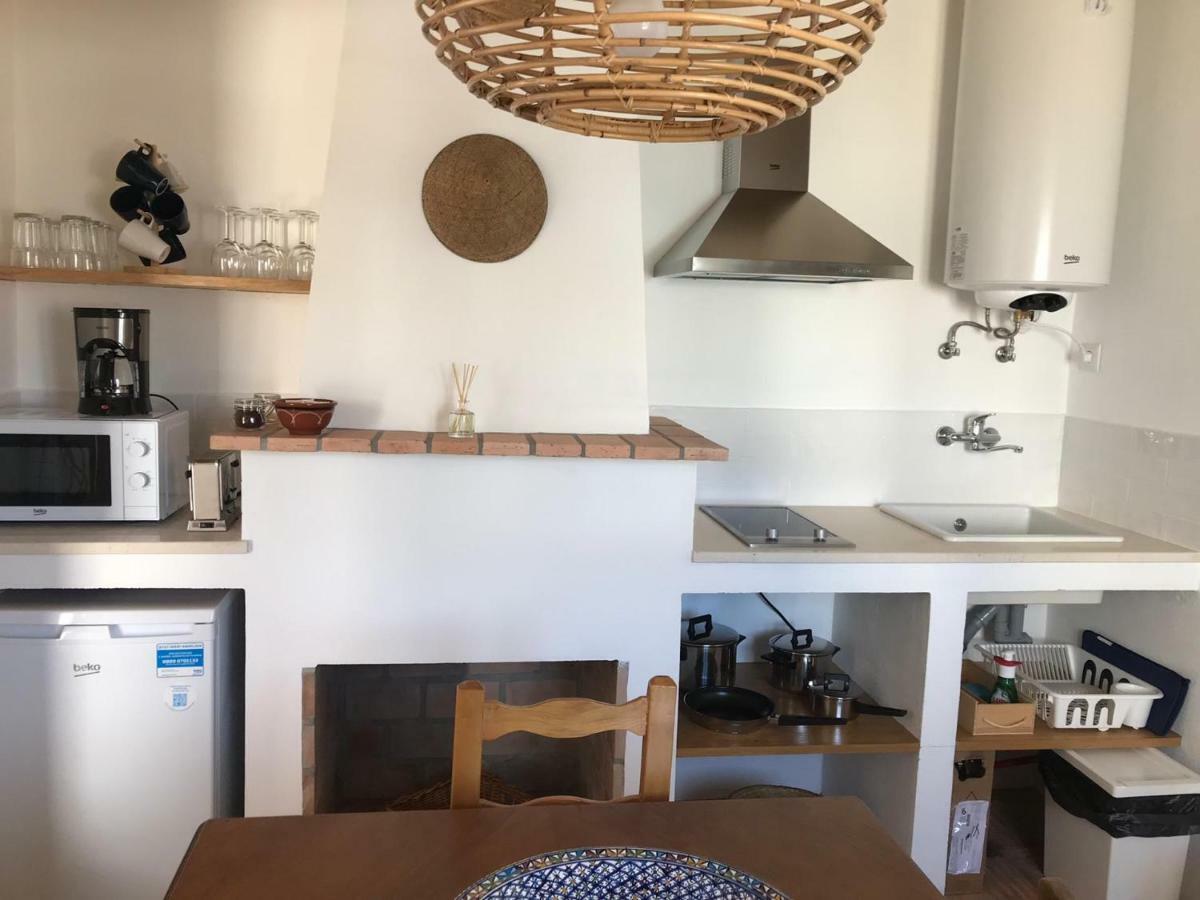 Casas De Mertola - N. Sª Das Neves Luaran gambar